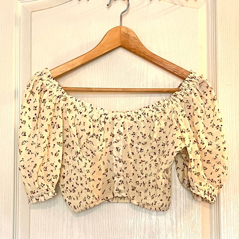 Princess Polly Told You So Ditsy Floral Puff Sleeve Smocked Crop Top Size 4